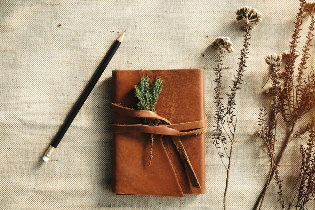 25 Useful Gift Ideas for Everyone on Your List - The Simplicity Habit