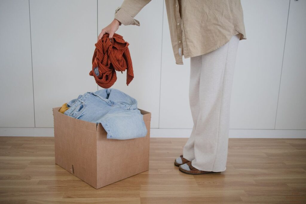 minimalists declutter every spring