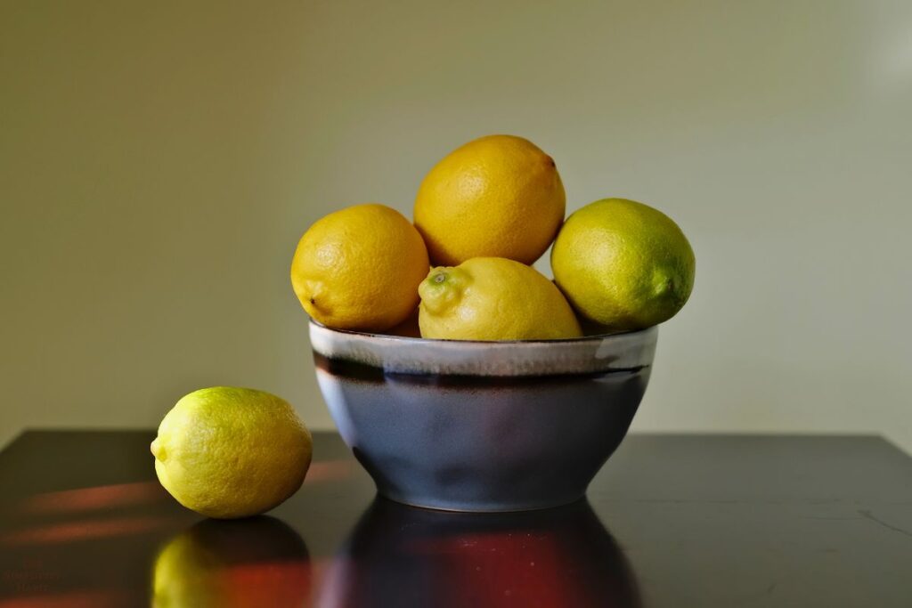 lemons in a bowl