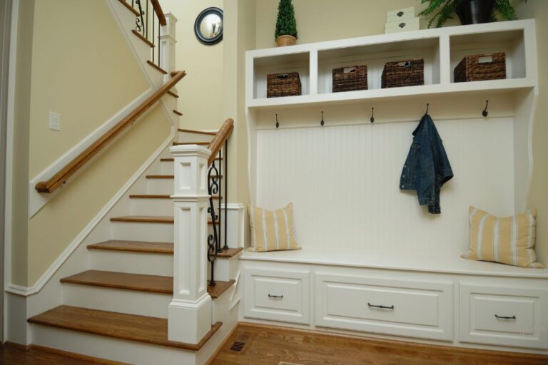 6 Helpful Tips to Keep High-Traffic Areas in Your Home Clear