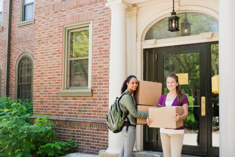 7 Simple Tips to Help Your Kid Start Decluttering Now Before Moving to College