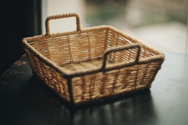 How to Use the Sunday Basket System to Win Against Paper Clutter